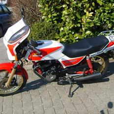 Honda cb 250 rsf 