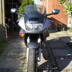 Honda VFR 750 F