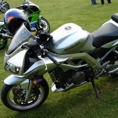 Suzuki sv 1000