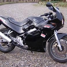 Suzuki GSX-R 250 - Solgt -