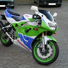 Kawasaki ZXR 400