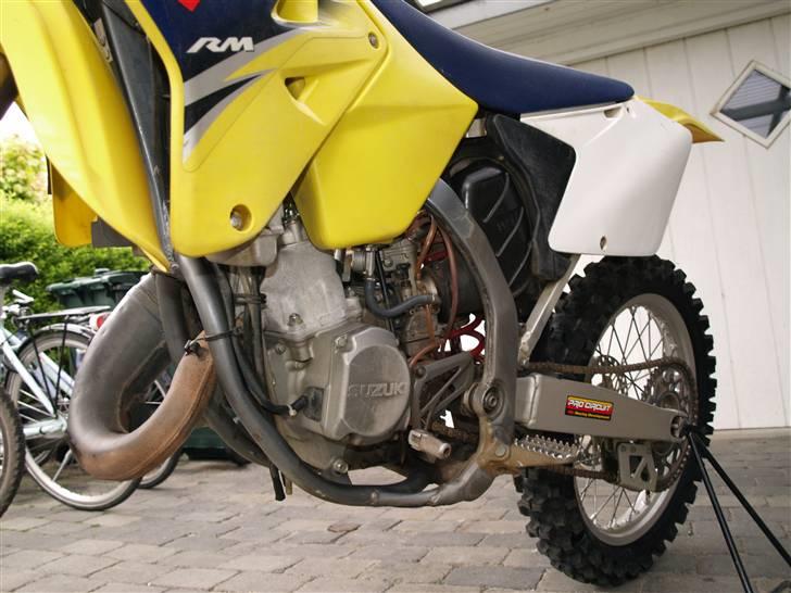 Suzuki RM125k7 *Solgt* billede 2