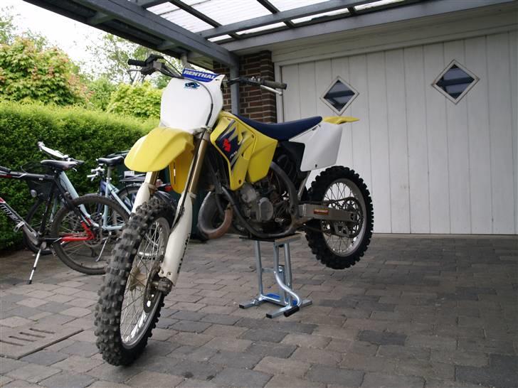 Suzuki RM125k7 *Solgt* billede 6