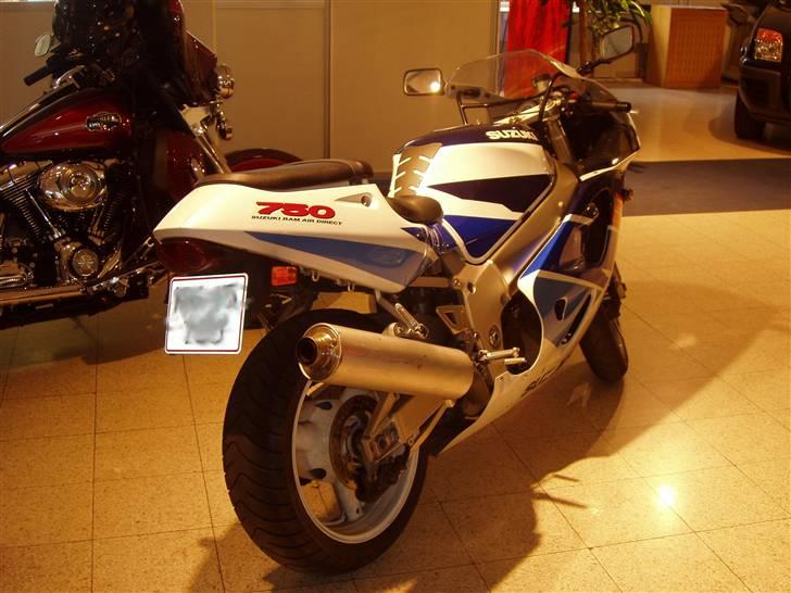 Suzuki GSXR 750 SRAD billede 3