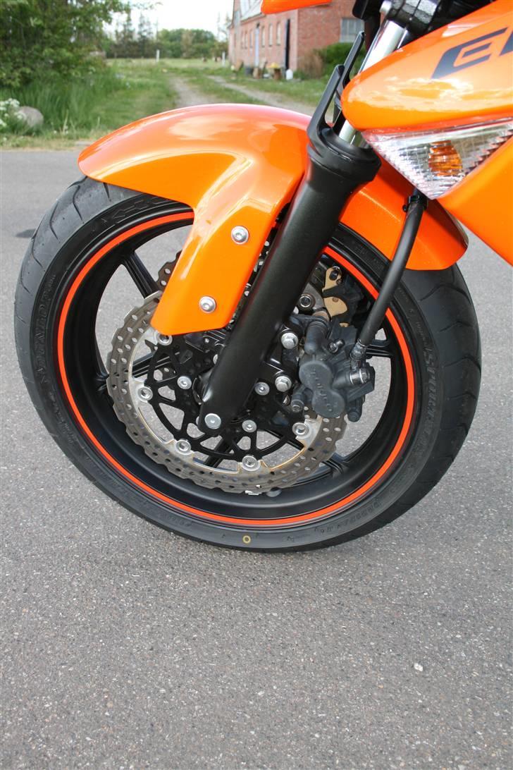 Kawasaki ER6N *SOLGT* billede 3