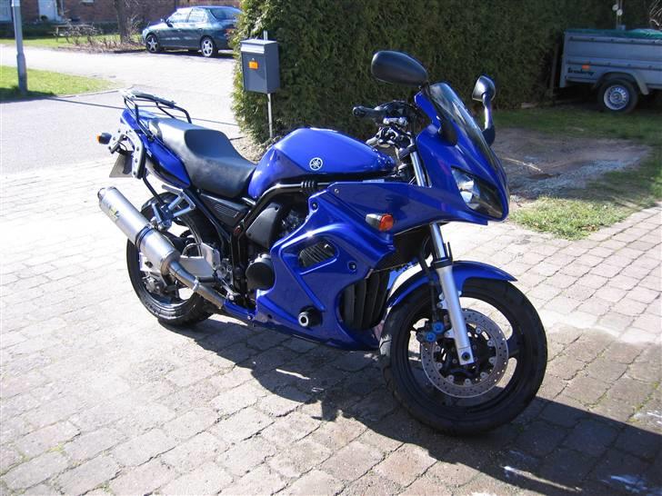 Yamaha FZS 600 billede 3