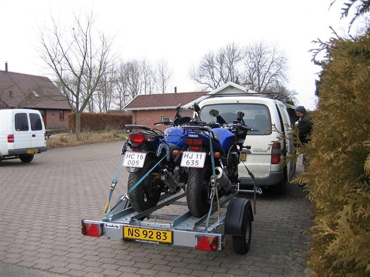 Yamaha FZS 600 billede 10