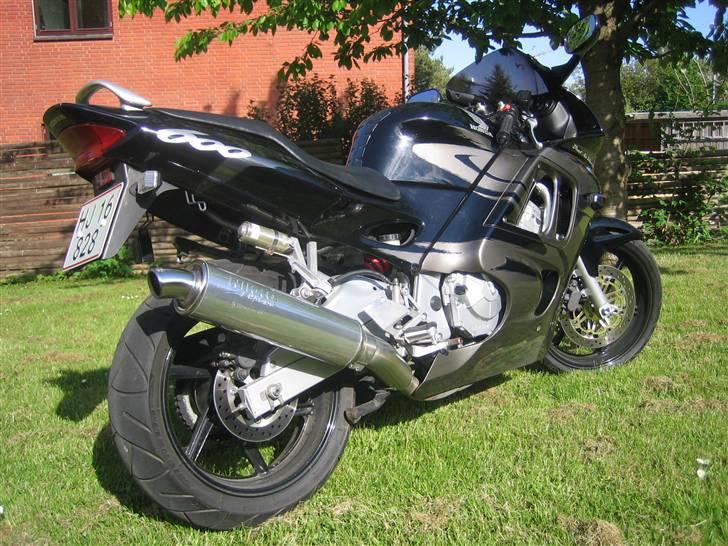 Honda CBR 600 F3 billede 1