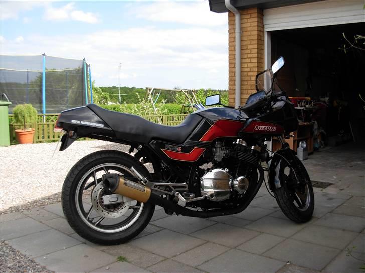 Suzuki gsx 750 es billede 2