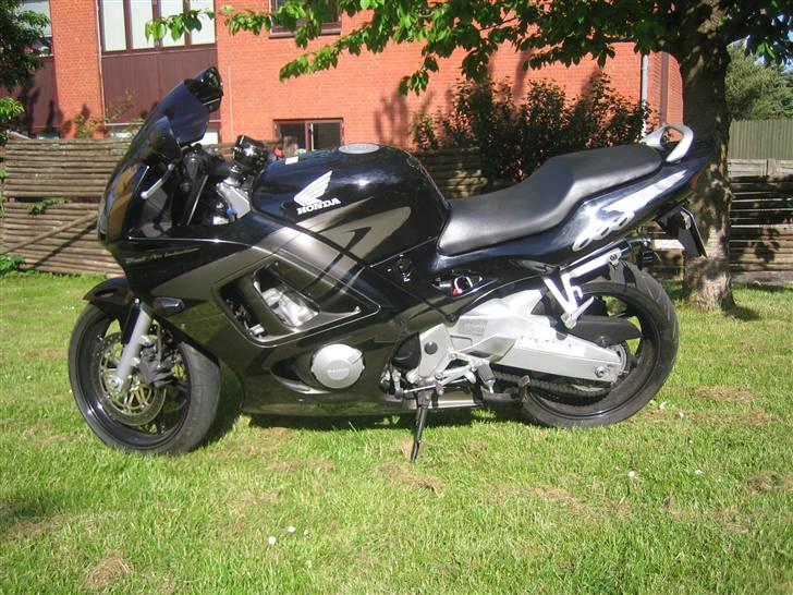 Honda CBR 600 F3 billede 4