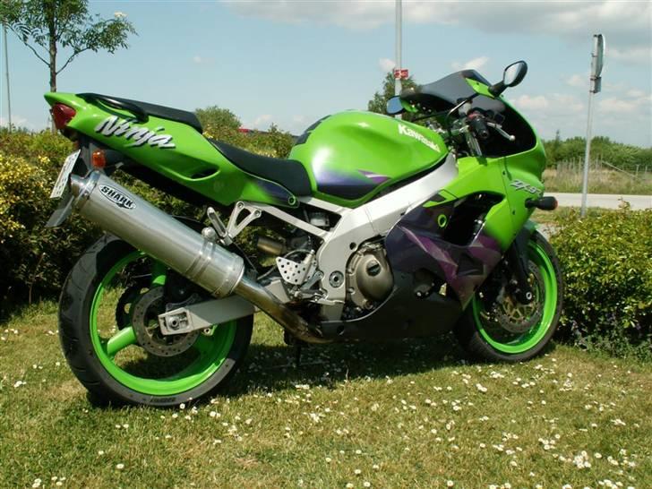 Kawasaki ZX9R **SOLGT D. 8/6-11** billede 5