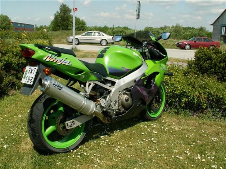 Kawasaki ZX9R **SOLGT D. 8/6-11** billede 7