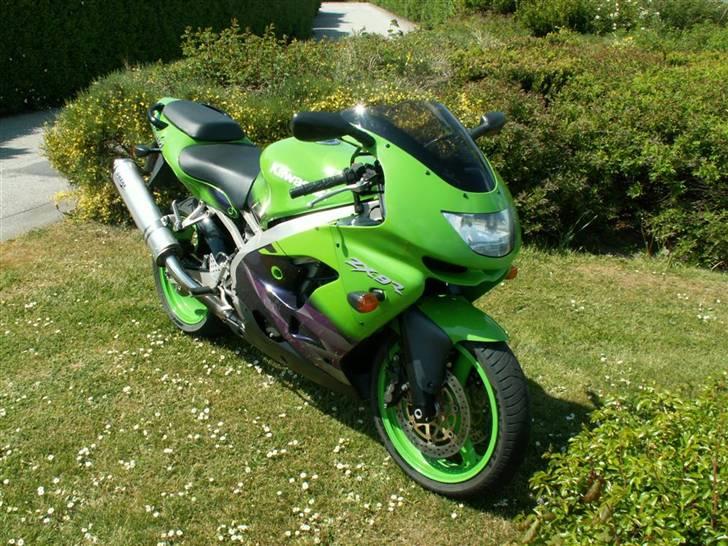 Kawasaki ZX9R **SOLGT D. 8/6-11** billede 8