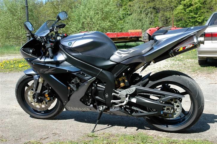 Yamaha R1 billede 15