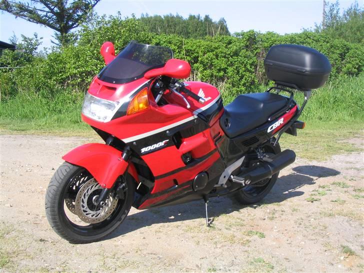 Honda CBR 1000F SC24 "Solgt" billede 3