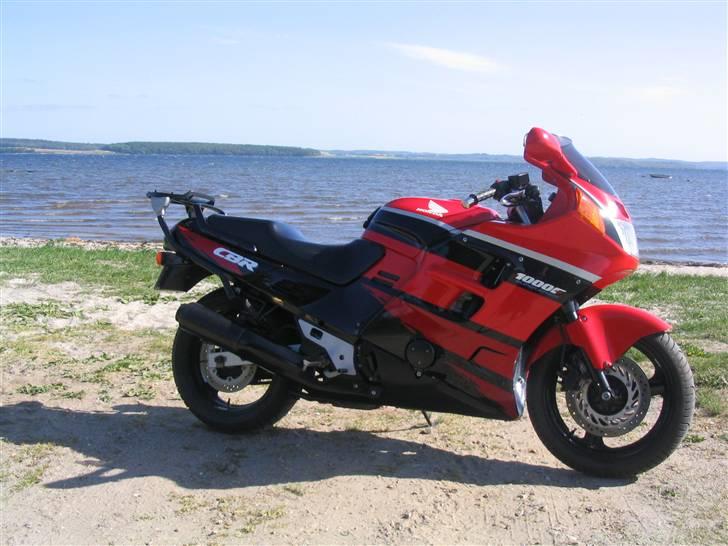 Honda CBR 1000F SC24 "Solgt" billede 4