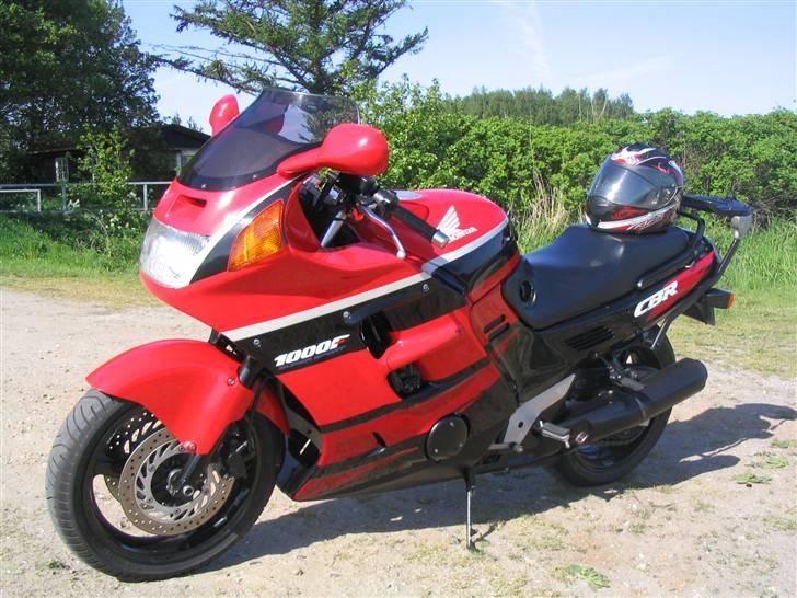 Honda CBR 1000F SC24 "Solgt" billede 5