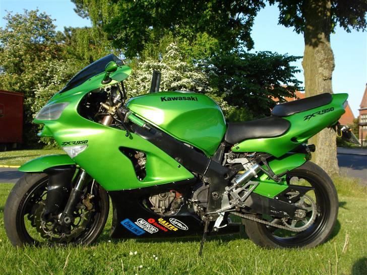 Kawasaki ZXR 950 ( SOLGT ) billede 9