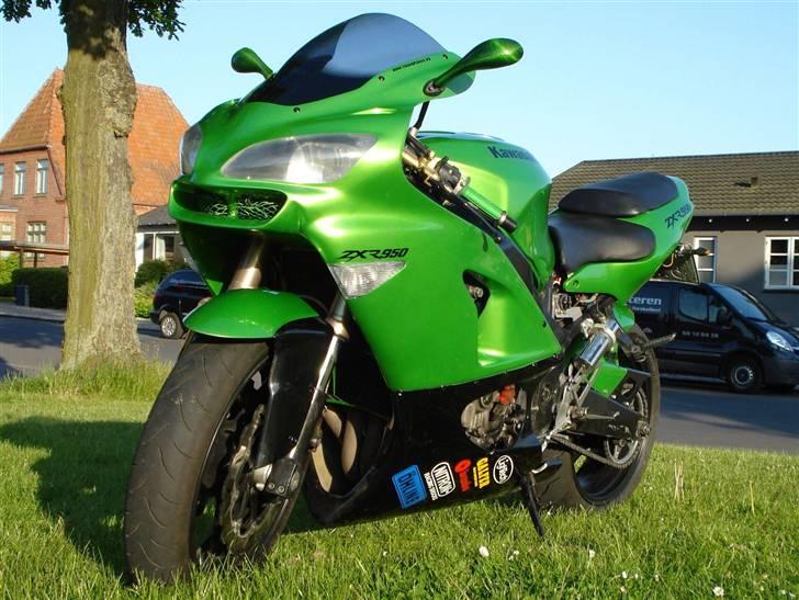 Kawasaki ZXR 950 ( SOLGT ) billede 10