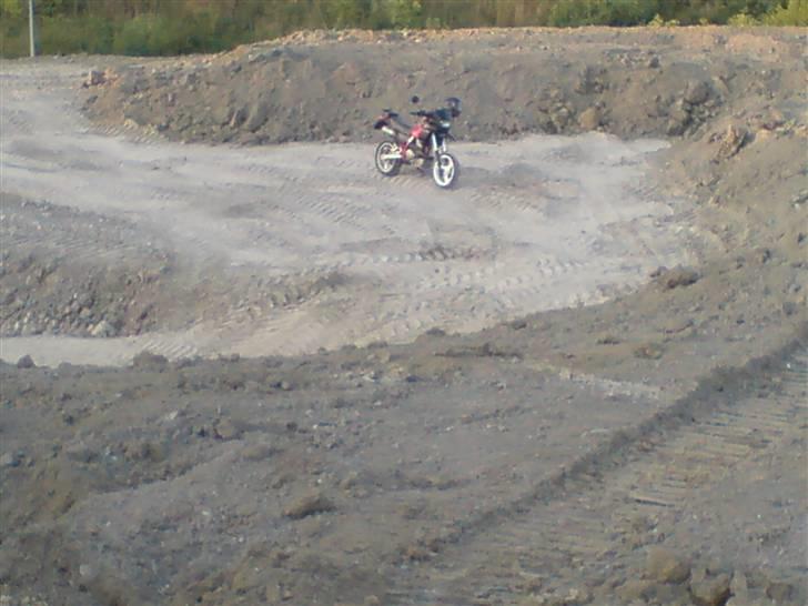 Honda nx dominator(Supermotard) - En legeplads som næsten er i baghaven billede 3