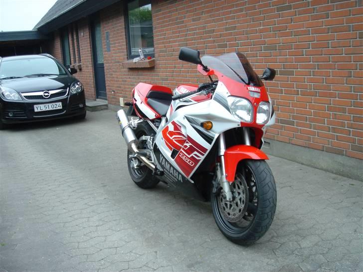 Yamaha YZF750R SOLGT! billede 1