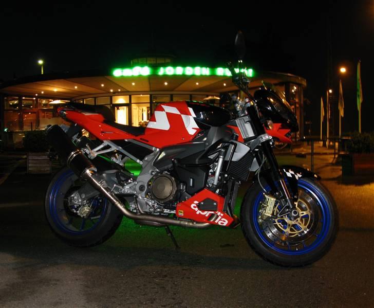 Aprilia Tuono 1000R (SOLGT) billede 4
