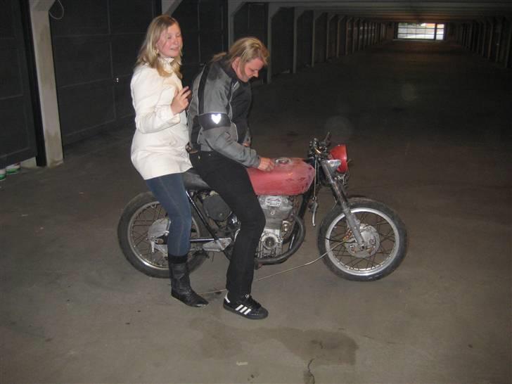 Honda cb 350 solgt - AKA Rookie Mcf på tur med lille lise´s bade billede 2