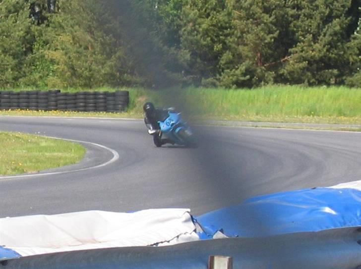 Yamaha YZF-R6 (Solgt) billede 4