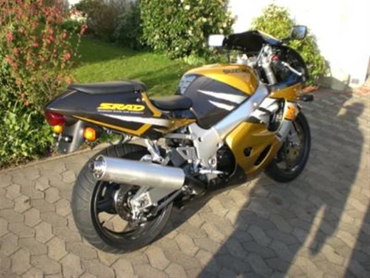 Suzuki GSX-R750 billede 2