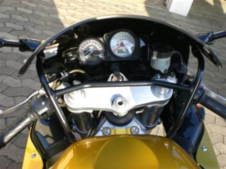 Suzuki GSX-R750 billede 3