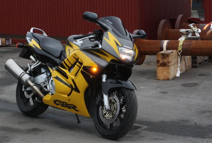 Honda CBR F3 *SOLGT* billede 5