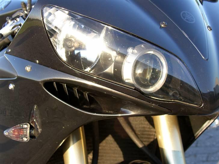 Yamaha YZF R1 RN12  billede 1