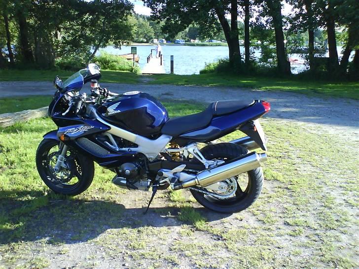 Honda VTR 1000 Firestorm billede 14