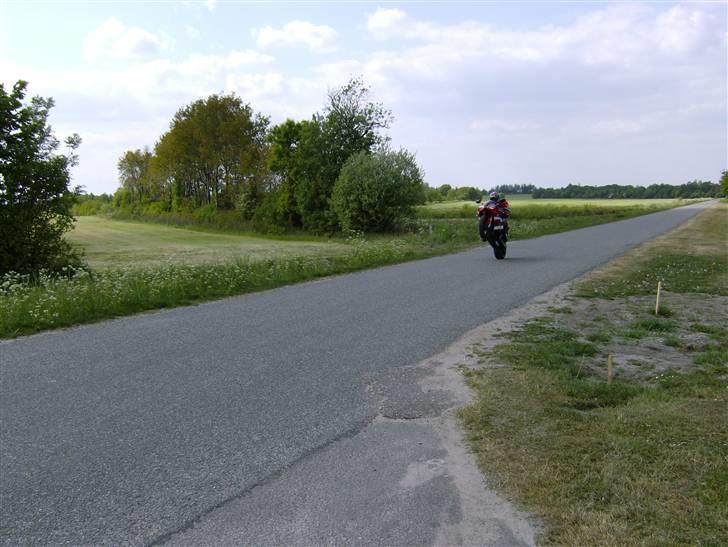 Yamaha yzf r1..... SOLGT. billede 8