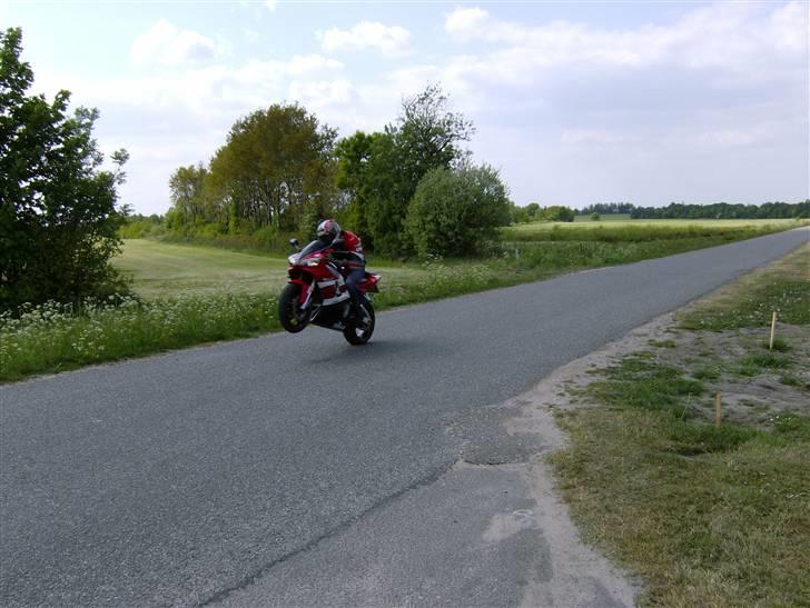 Yamaha yzf r1..... SOLGT. billede 11