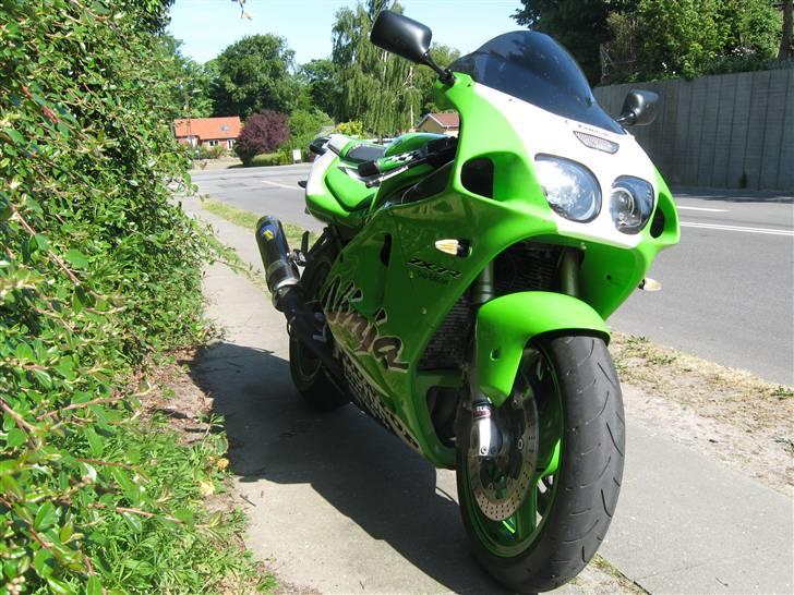 Kawasaki ZX7R Cup Edition "SOLGT " billede 4