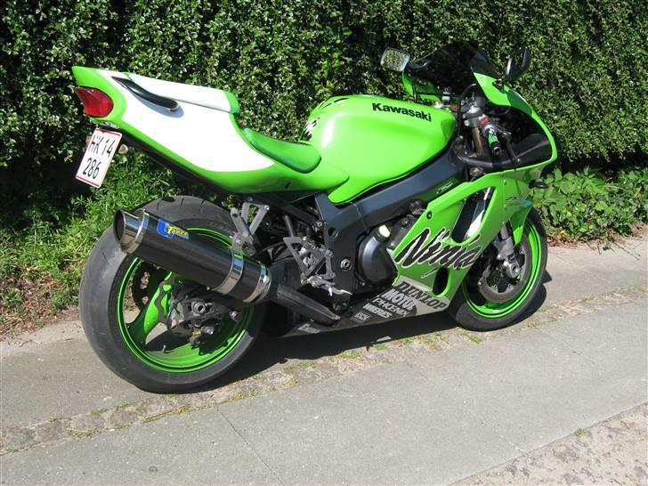 Kawasaki ZX7R Cup Edition "SOLGT " billede 5