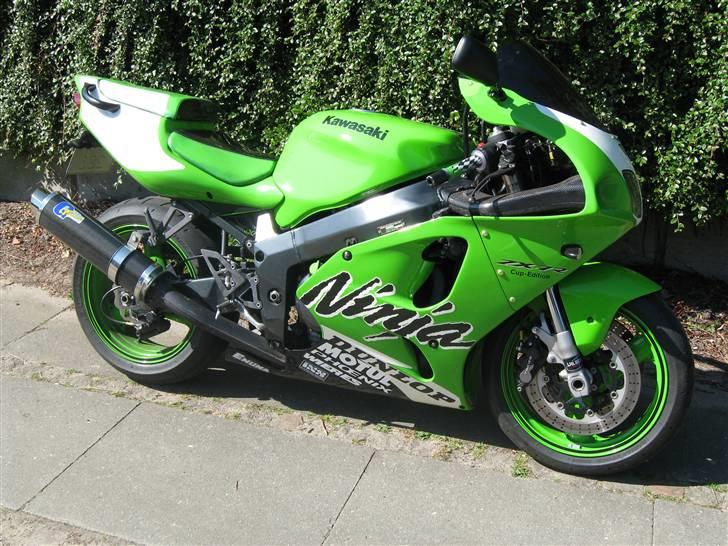 Kawasaki ZX7R Cup Edition "SOLGT " billede 6