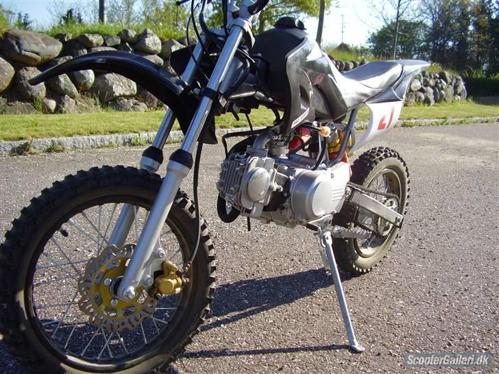 Honda 125ccm. l brumme l billede 2