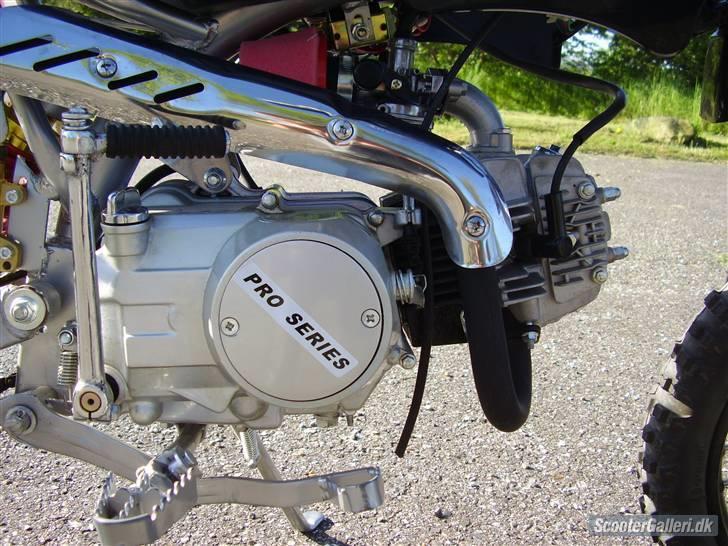 Honda 125ccm. l brumme l - god motor som lyder og trækker rigtig godt :P  billede 6