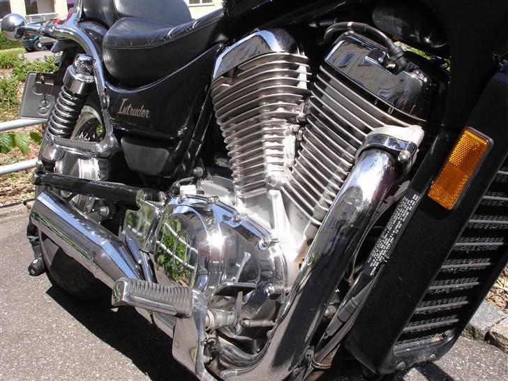 Suzuki vs 750 *SOLGT* billede 3