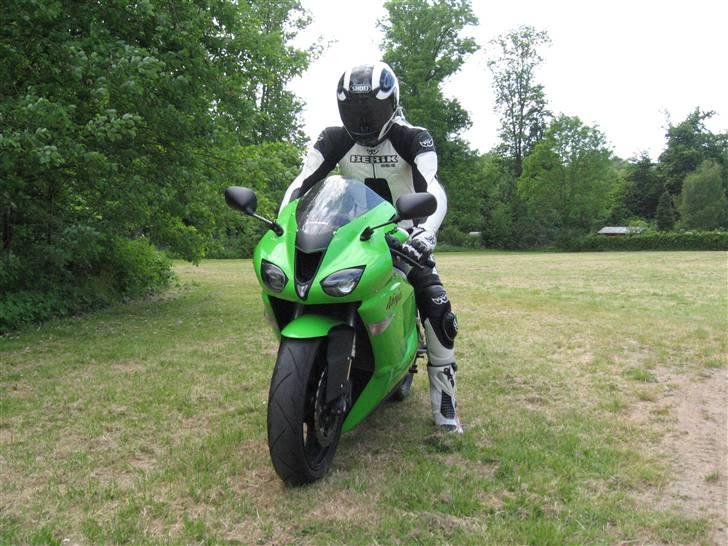 Kawasaki zx6r (SOLGT) billede 8