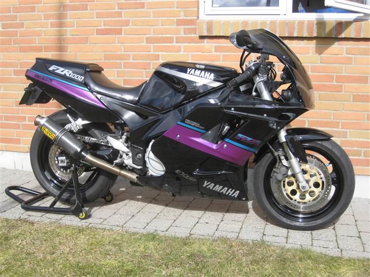Yamaha FZR 1000 EXUP "SOLGT" billede 1