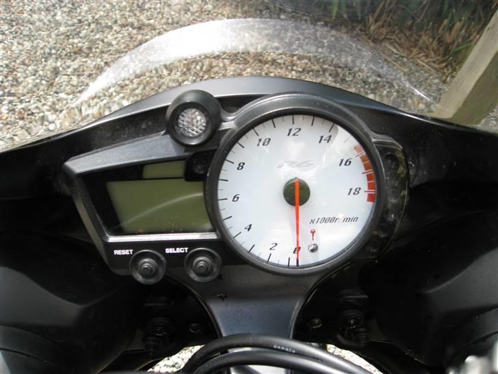 Yamaha YZF R6S billede 11