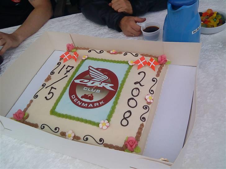 Honda CBR 600rr - Lækker kage ;-) Næsten synd at spise den hehe billede 5