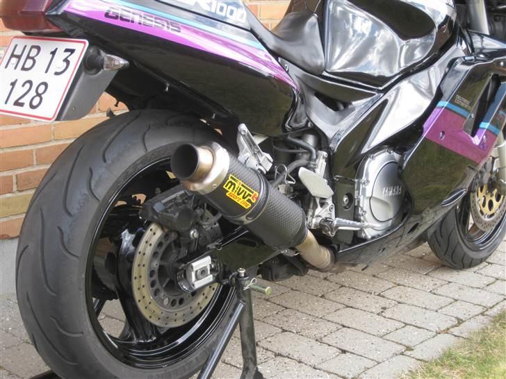 Yamaha FZR 1000 EXUP "SOLGT" billede 4