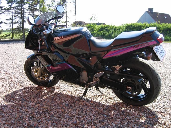 Yamaha FZR 1000 EXUP "SOLGT" billede 6