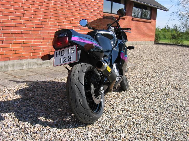 Yamaha FZR 1000 EXUP "SOLGT" billede 8