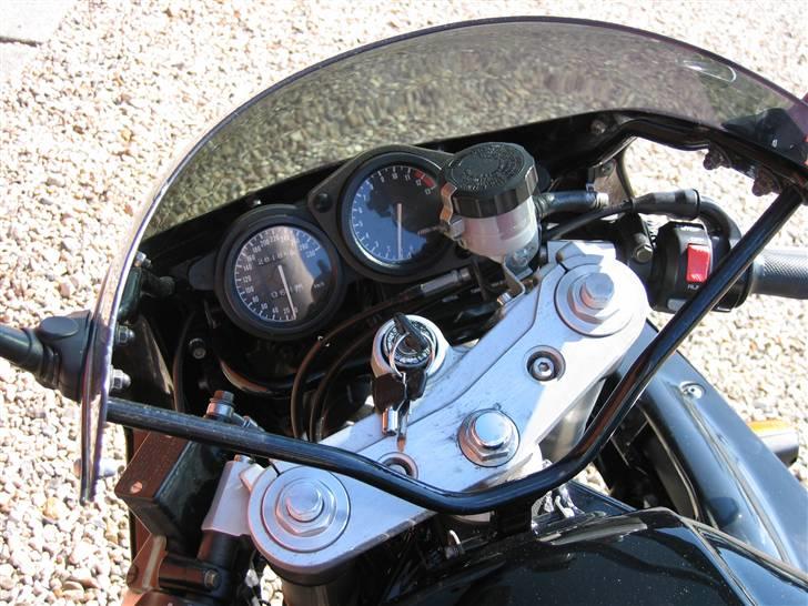 Yamaha FZR 1000 EXUP "SOLGT" billede 9