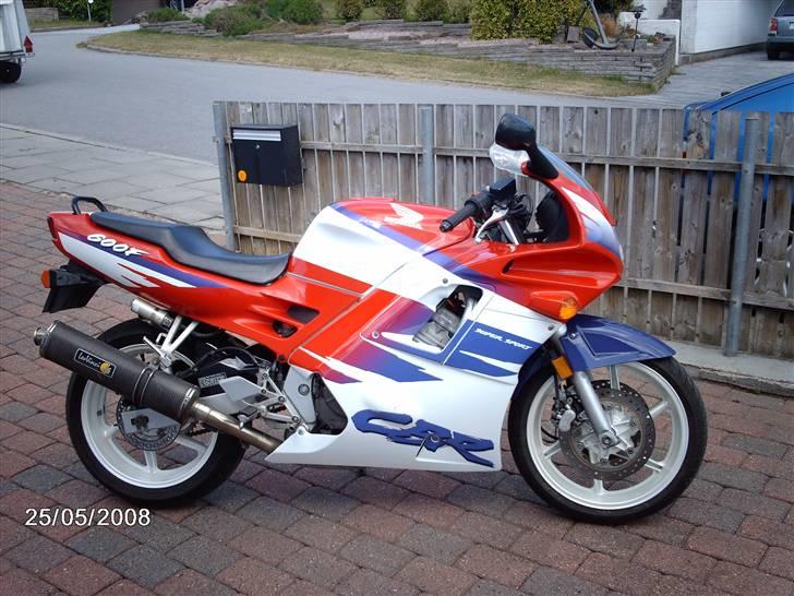 Honda  CBR 600 F2 billede 2